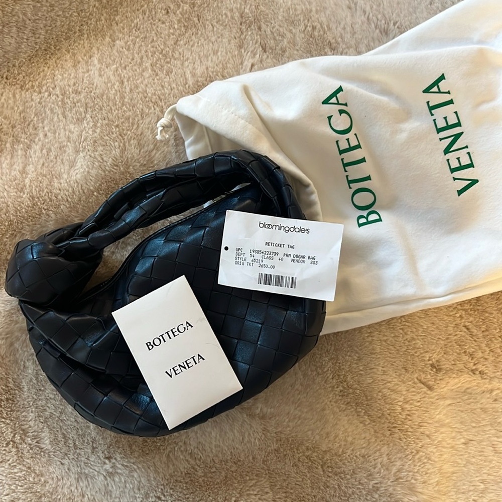 NWT, never worn, Bottega Veneta mini jodie in navy!